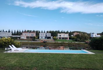 Casa en  Juan Mermoz Sur, Escobar, B1625, Buenos Aires, Arg