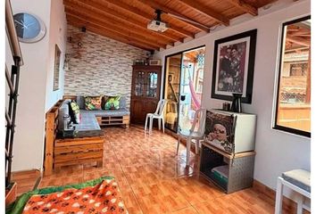 Apartamento en  Calle 64, Puertas Del Sol, San Cristóbal, Medellín, Valle De Aburrá, Antioquia, Rap Del Agua Y La Montaña, 050036, Colombia