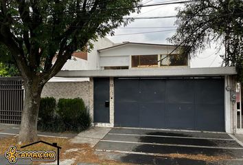 Casa en  Ciudad Satélite, Naucalpan De Juárez