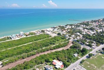 Lote de Terreno en  Pueblo Chuburna Puerto, Progreso, Yucatán