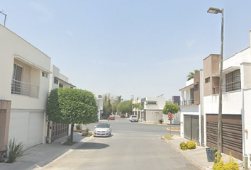Casa en fraccionamiento en  Calle General Juan Zuazua Sur 545-591, Macroplaza, Nuevo Centro De Monterrey, Monterrey, Nuevo León, 64018, Mex