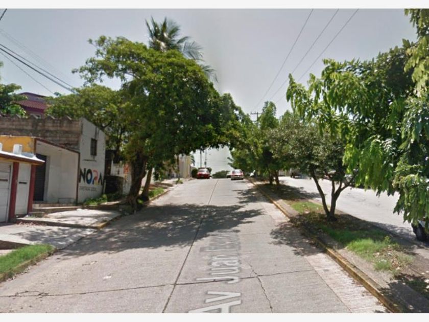 venta Casa en Coatzacoalcos Centro, Coatzacoalcos, Veracruz (MX22-MP2792)-  