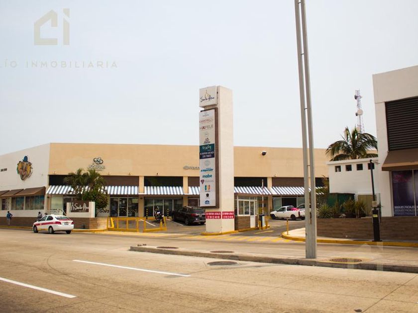 renta Local comercial en Jardines de Virginia, Boca del Río (LRSA45MM