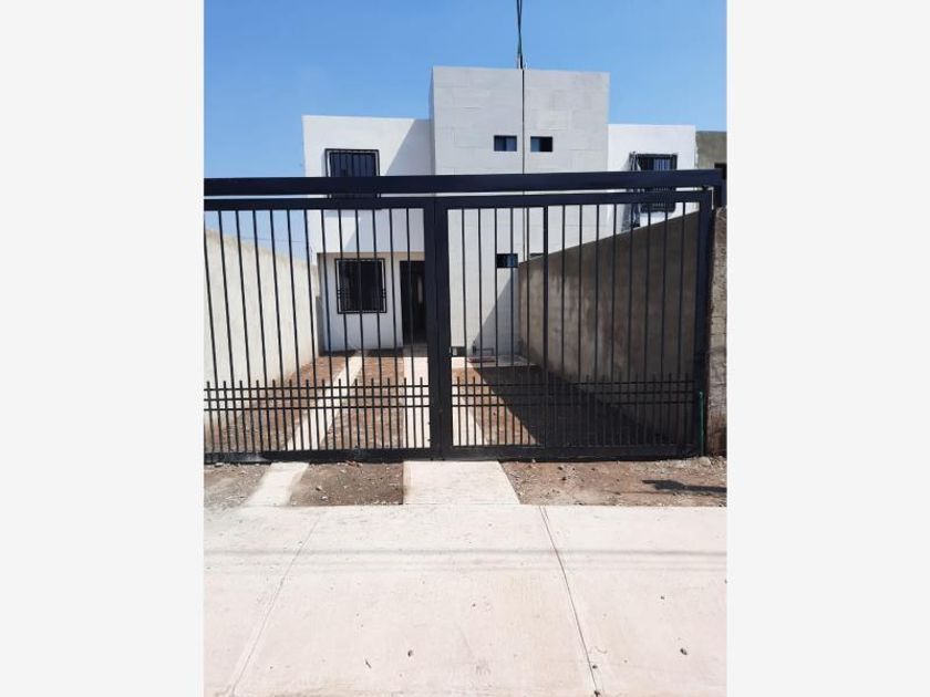 venta Casa en Satélite Francisco I Madero, San Luis Potosí (MX22-NA4061)-  