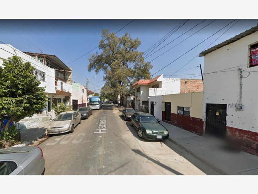 venta Casa en Beatriz Hernández, Guadalajara, Jalisco (MX22MP0306