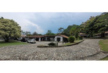 Villa-Quinta en  Venecia, Antioquia