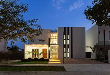 Casa en  Algarrobos Desarrollo Residencial, Mérida, Yucatán