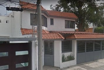 Casa en  Calle La Llanura 93-115, Fraccionamiento Los Pastores, Naucalpan De Juárez, México, 53340, Mex