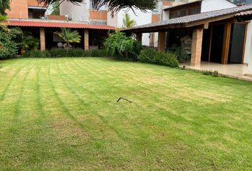 Casa en  Alfredo Zalce, Bosque Camelinas, Morelia, Michoacán, México