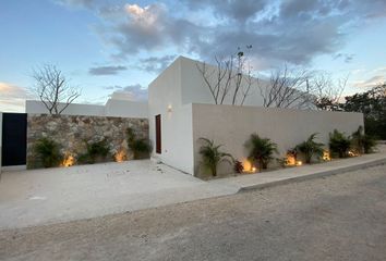 Casa en  Pueblo Cholul, Mérida, Yucatán