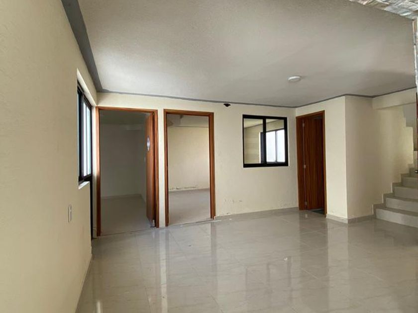 venta Casa en Héroes del 5 de Mayo, Toluca de Lerdo, Toluca (AJ-404)-  