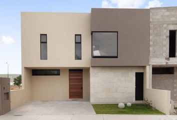 Casa en  Boulevard Fray Junípero Serra, Fraccionamiento Juriquilla Santa Fe, Querétaro, 76230, Mex