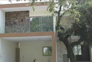 Casa en  La Rioja Privada Residencial 1era. Etapa, Monterrey