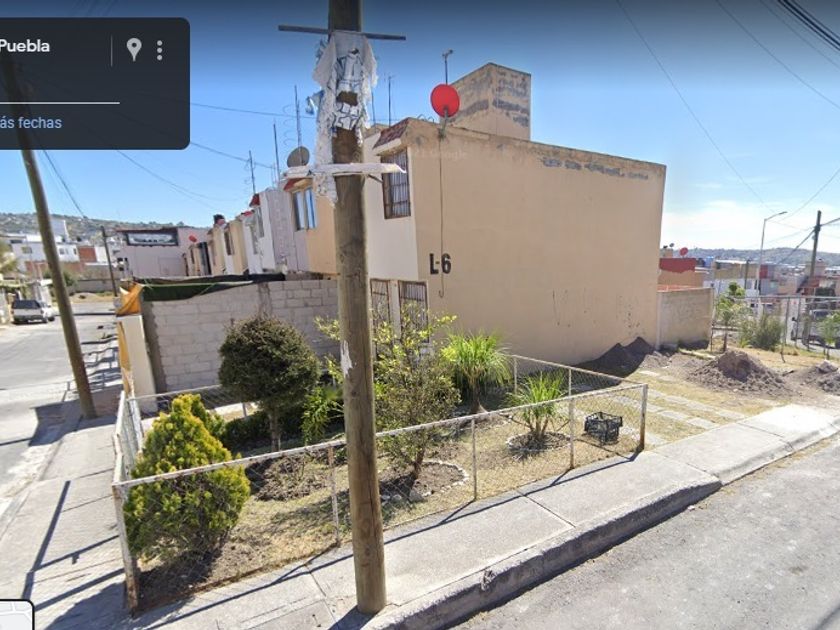 venta Casa en La Guadalupana, Puebla, Municipio de Puebla (485137--498)-  