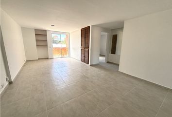 Apartamento en Carrera 87, La Floresta, Comuna 12 - La América, Perímetro Urbano Medellín, Medellín, Valle De Aburrá, Antioquia, Rap Del Agua Y La Montaña, 050035, Colombia