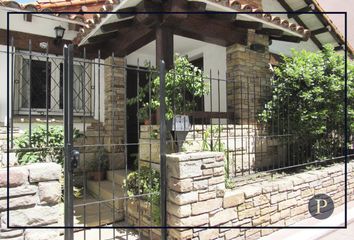 Casa en  Bosque Peralta Ramos, Mar Del Plata