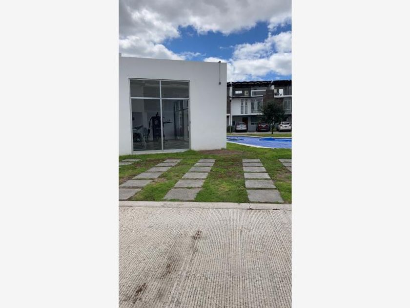 renta Casa en El Pueblito Centro, Corregidora, Querétaro (MX21-LL5282)-  