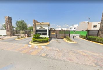 Casa en  Calle Tupelo, Fracc Quinta Real 2do Sector, Apodaca, Nuevo León, 66610, Mex