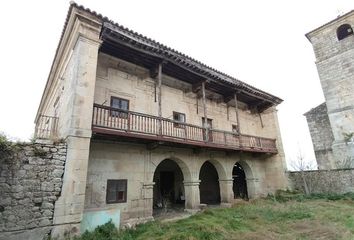 Chalet en  Torrelavega, Cantabria