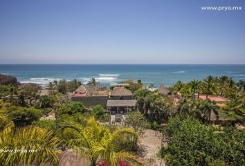 Casa en  Avenida El Anclote 100, Fracc Emiliano Zapata, Bahía De Banderas, Nayarit, 63734, Mex