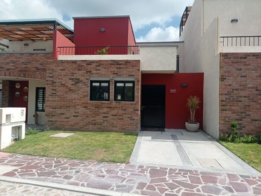 venta Casa en Zirándaro, San Miguel de Allende (EB-LE1176s)