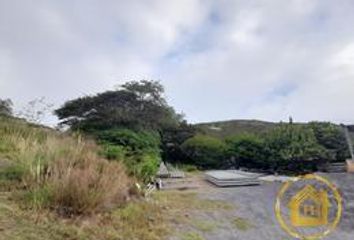 Terreno Comercial en  Guayllabamba, Quito