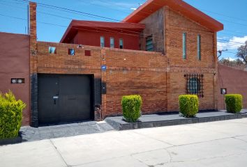 Casa en fraccionamiento en  Avenida Del Roble 130, Fraccionamiento Villas Del Álamo, Mineral De La Reforma, Hidalgo, 42184, Mex