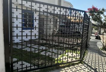 Casa en fraccionamiento en  Calle San Martín 283, Santa Julia, Irapuato, Guanajuato, 36667, Mex