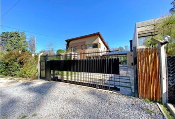 Casa en  Bosque Peralta Ramos, Mar Del Plata