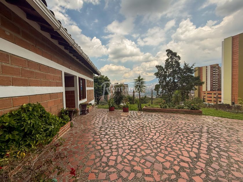 Casa en arriendo Envigado, Antioquia