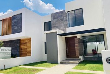 Casa en  Privada Reserva Comitán, Fraccionamiento Juriquilla Grand, Querétaro, 76230, Mex