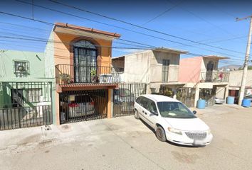 Casa en fraccionamiento en  Calle La Paz 20475, Buenos Aires Sur, Tijuana, Baja California, 22207, Mex