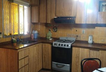 VENDE PH 4 AMBIENTES AL FRENTE CON PATIO, QUINCHO Y TERRAZA