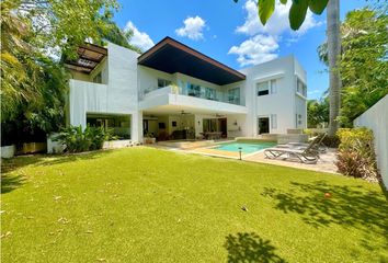 Casa en  Yucatán Country Club, Mérida, Yucatán