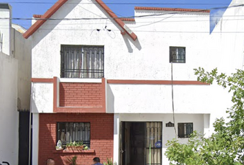 Casa en  Calle Guásima 222-232, Jardines De Casa Blanca, San Nicolás De Los Garza, Nuevo León, 66475, Mex