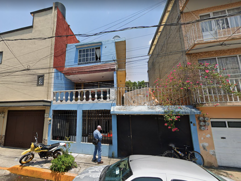 venta Casa en Guadalupe Proletaria, Gustavo A. Madero (EB-LD2339s)-  