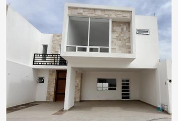 Casa en fraccionamiento en  Las Trojes, Residencial Hacienda El Rosario, Torreón, Coahuila De Zaragoza, México