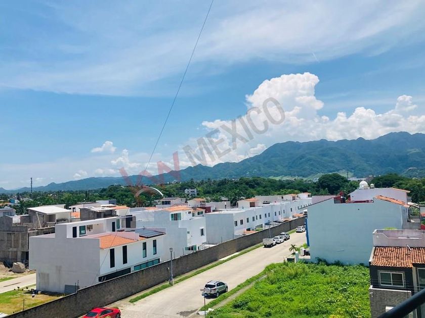 renta Departamento en Residencial Fluvial Vallarta, Puerto Vallarta