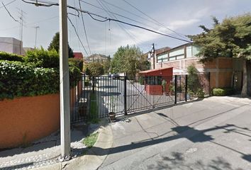 Casa en  Barranca Grande, San Juan Totoltepec, Naucalpan De Juárez, México, 53270, Mex