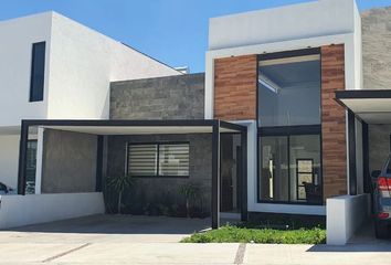 Casa en  Cañadas Del Lago, Corregidora, Querétaro