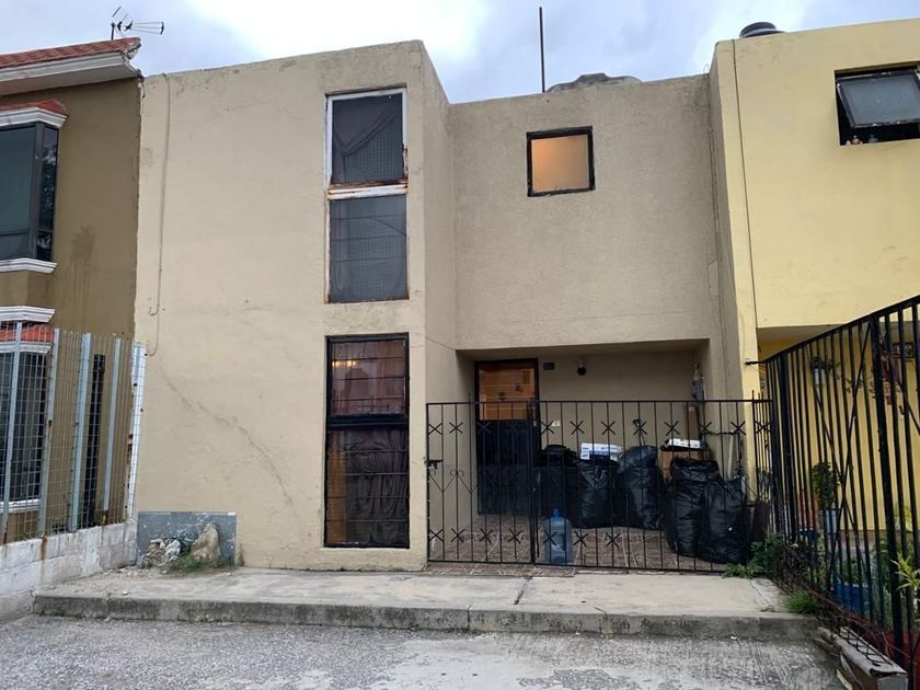 venta Casa en Cuautitlán Izcalli Centro Urbano, Cuautitlán Izcalli  (EB-LN4336s)