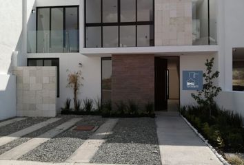 Casa en  Calle Lago Zirahuén 1022-1022, Fraccionamiento Cumbres Del Lago, Querétaro, 76230, Mex