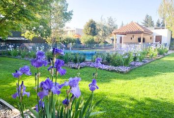 Casa en  Avenida Pedro Lira Urquieta 10480, Lo Barnechea, Santiago, Metropolitana De Santiago, 7700678, Chl