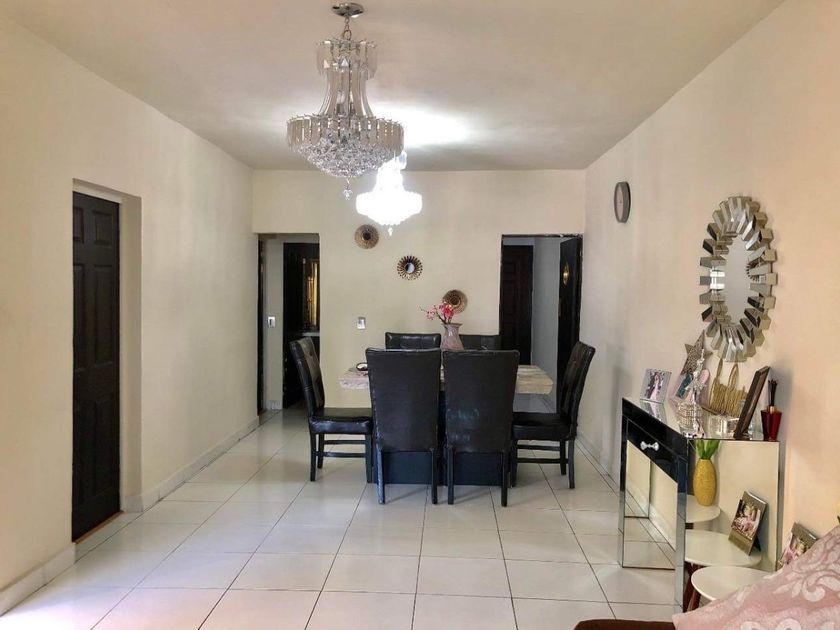 renta Casa en Residencial Periférico, San Nicolás de los Garza  (EB-MT7233r)