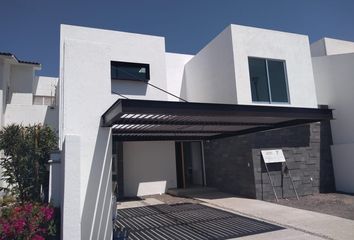 Casa en  Calle Lago Yalahan 22-256, Fraccionamiento Cumbres Del Lago, Querétaro, 76230, Mex