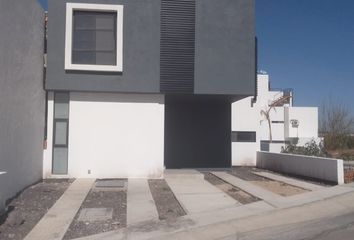 Casa en condominio en  El Pueblito, Corregidora, Querétaro, Mex