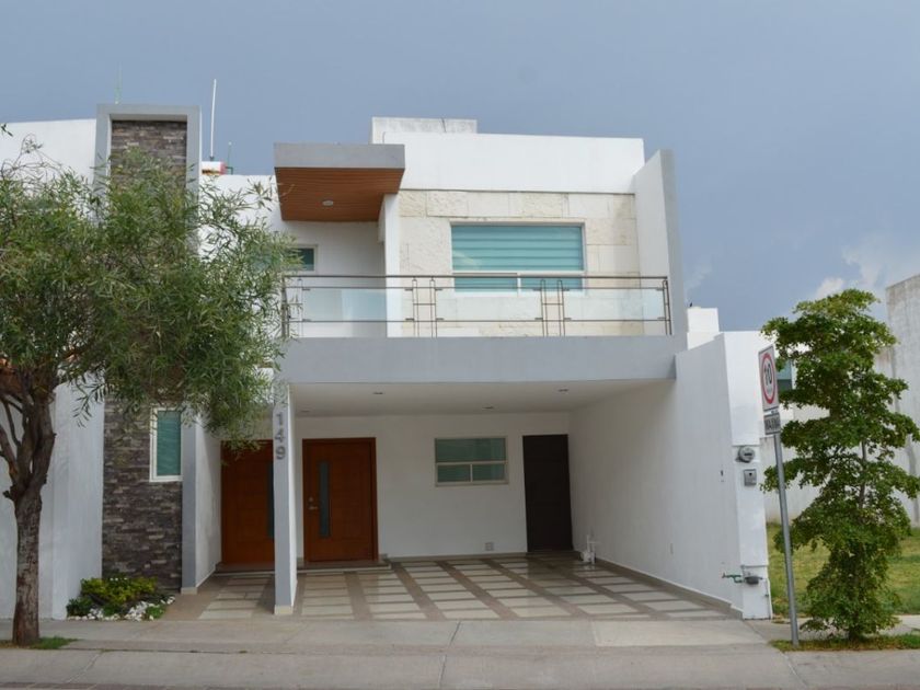 renta Casa en Residencial Punta del Este, León (EB-DT9114r)