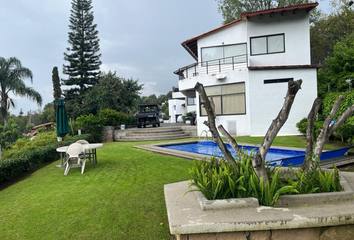 Casa en  Santa María Ahuacatlan, Valle De Bravo