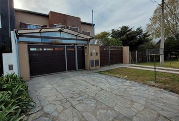 Casa en  Los Pinares, Mar Del Plata