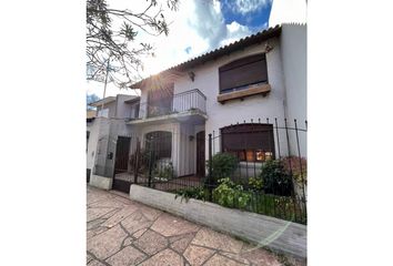 Casa en  La Perla, Mar Del Plata